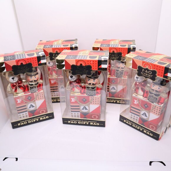 FAO Schwarz Hand Blown Glass Ornament 5 pack FAO Gift Bag nib - Picture 1 of 5
